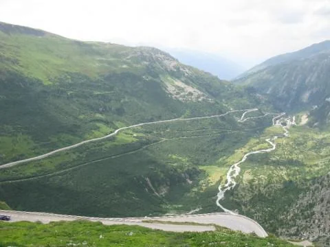 Blick auf Crans-Montana — ein traumhaftes Reiseziel für Hotels mit Sauna